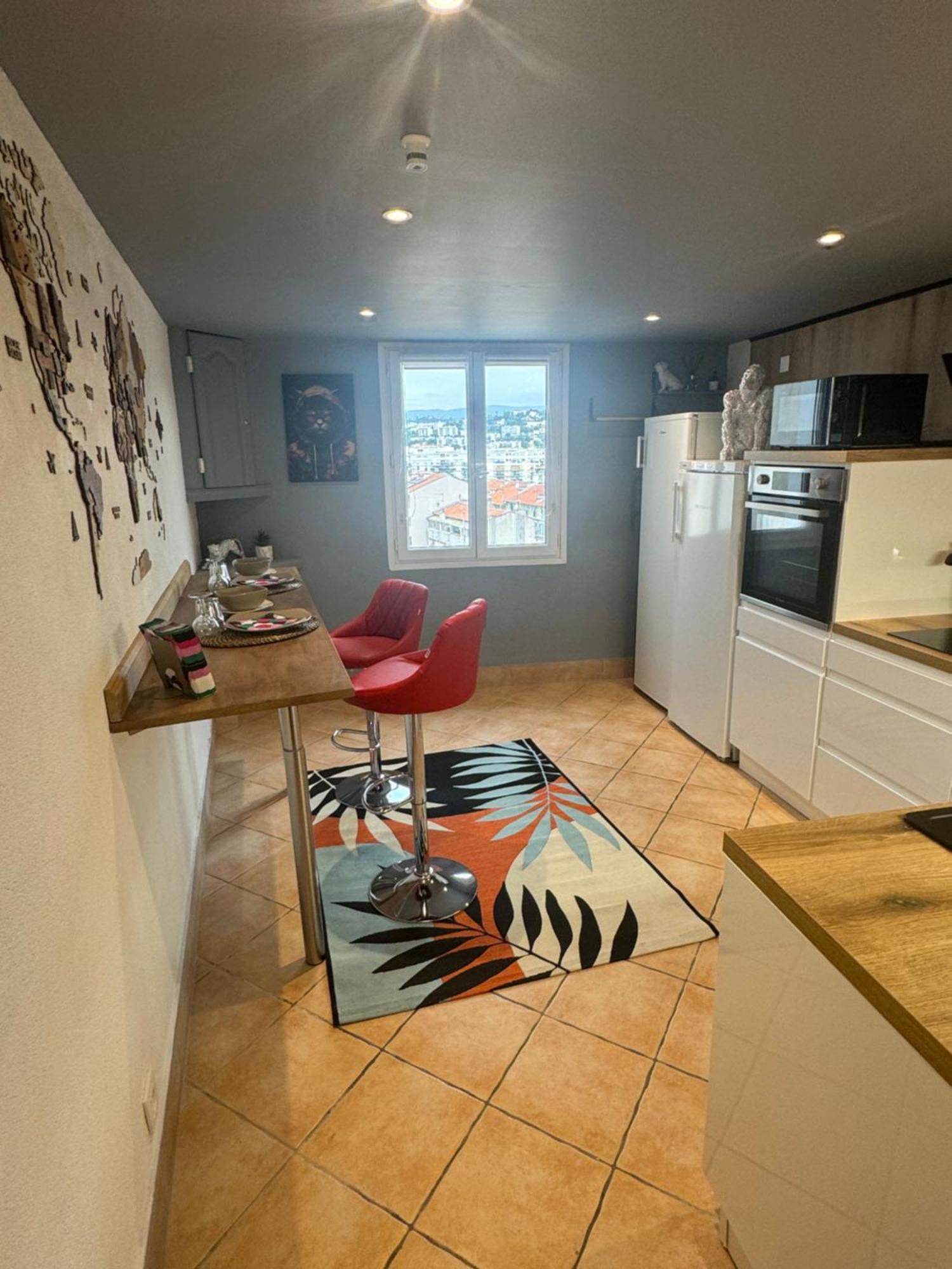 Duplex Proche Port De * Nizza